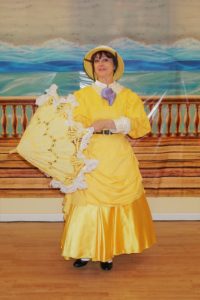 8 Closing parasol speak with you love