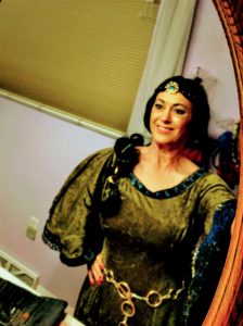 Queen Elinor ready to dance