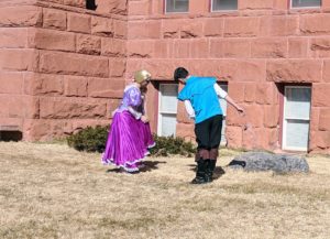 Rapunzel-and-Flynn-Kingdom-dance-Landler